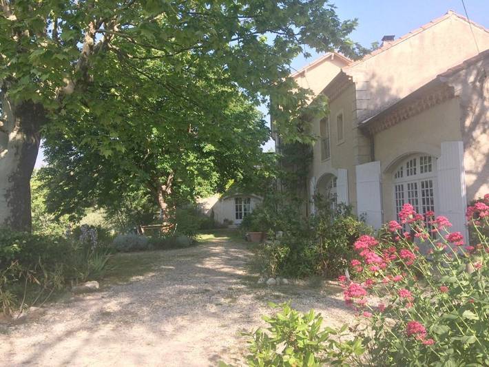 Location de vacances pour 4 personnes, avec piscine ainsi que jardin et vue à Visan - 3