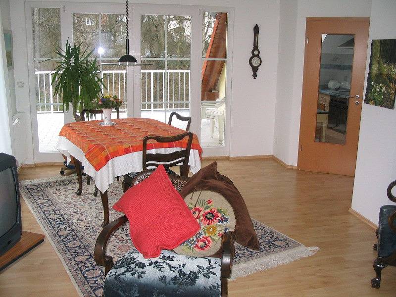 Ganze Ferienwohnung, Ferienwohnung Schröter - Ferienwohnung mit 2 Räumen Bad/Wc in Jena, Saaleland