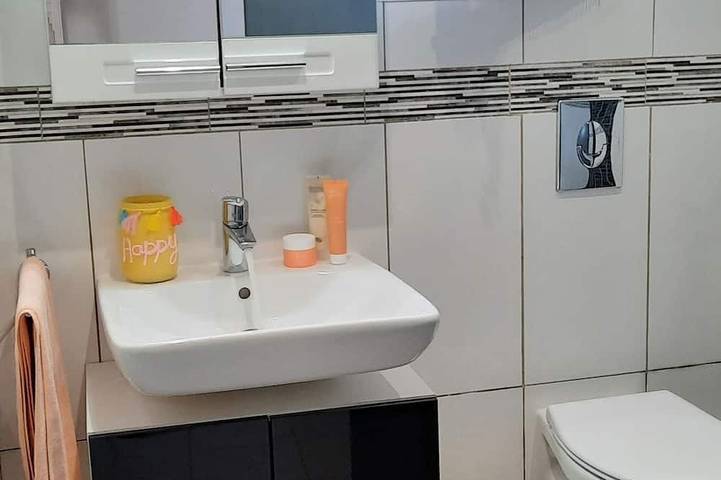 Location de vacances pour 3 personnes, avec jardin et terrasse à Occhiatana - 4