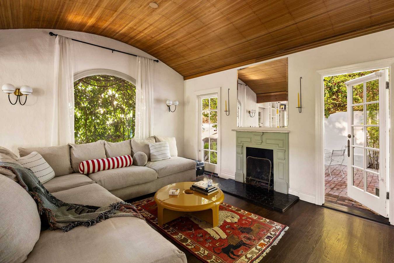 Hollywood Hideaway by Boutique in Los Angeles, Los Angeles County