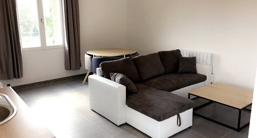 Gîte pour 4 personnes, avec terrasse à Ventiseri