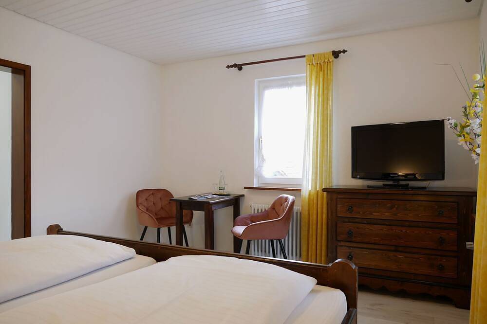 Ganze Wohnung, Doppelzimmer, 22qm, max. 2 Person in Seebach, Ortenaukreis