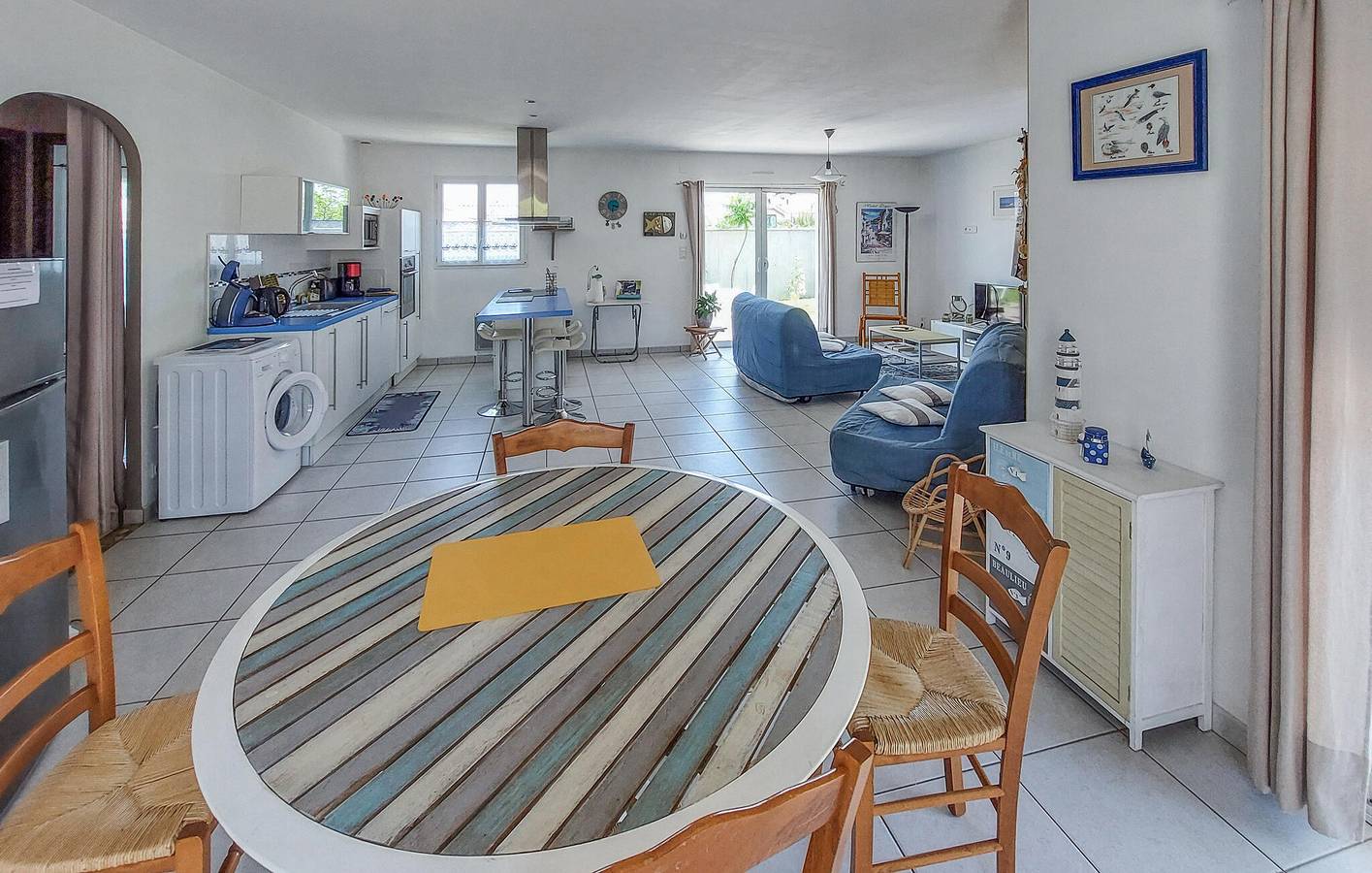 Moderno Apartamento con Parking y TV in Saint-Michel-en-l'Herm, Fontenay-le-Comte