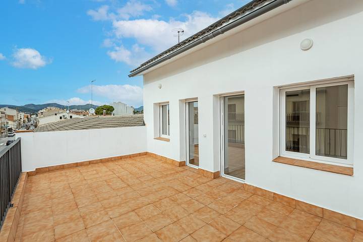 Gîte pour 4 personnes, avec terrasse dans San Martin Sarroca