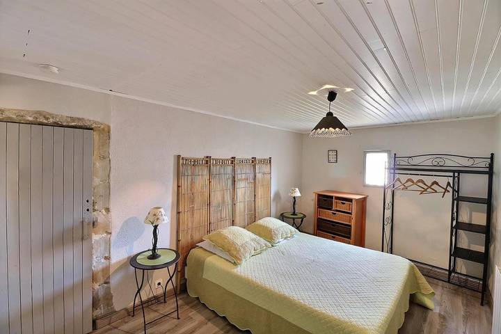 Ferienhaus für 6 Personen, mit Terrasse und Pool sowie Ausblick