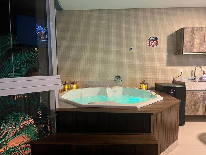 Casas e apartamentos de temporada para 8 pessoas, com jacuzzi em Bombinhas