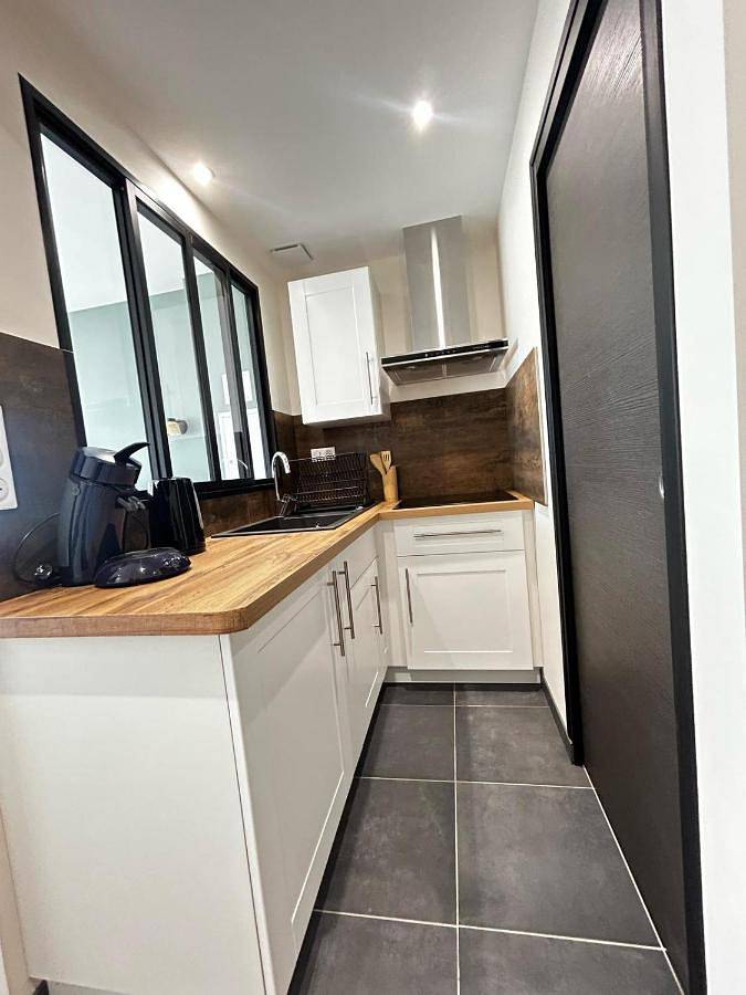 Appartement entier, One-Bedroom Apartment in Panazol, Région de Limoges