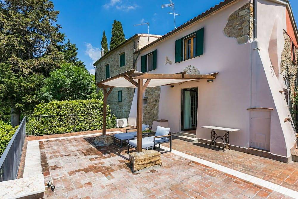 Agriturismo per 5 Persone in Santa Luce, Riviera Toscana
