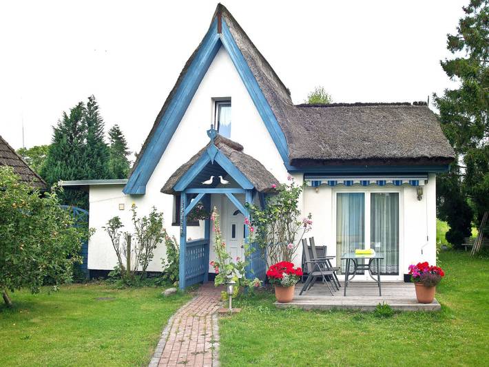 Ferienhaus für 4 Personen, mit Terrasse und Garten in Wieck am Darß