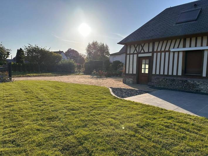 Location de vacances pour 4 personnes, avec terrasse à Saint-Vincent-Cramesnil