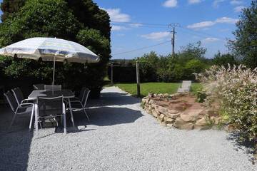 Location de vacances pour 4 personnes, avec jardin, animaux acceptés à Persquen