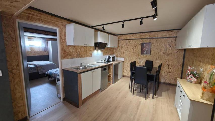 Chambre d’hôte pour 7 personnes, avec Terrasse ainsi que Jardin et Vue à Rumilly-lès-Vaudes