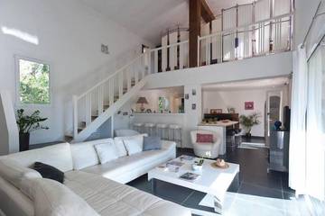 Location de vacances pour 6 personnes, avec terrasse et jardin à Sotta