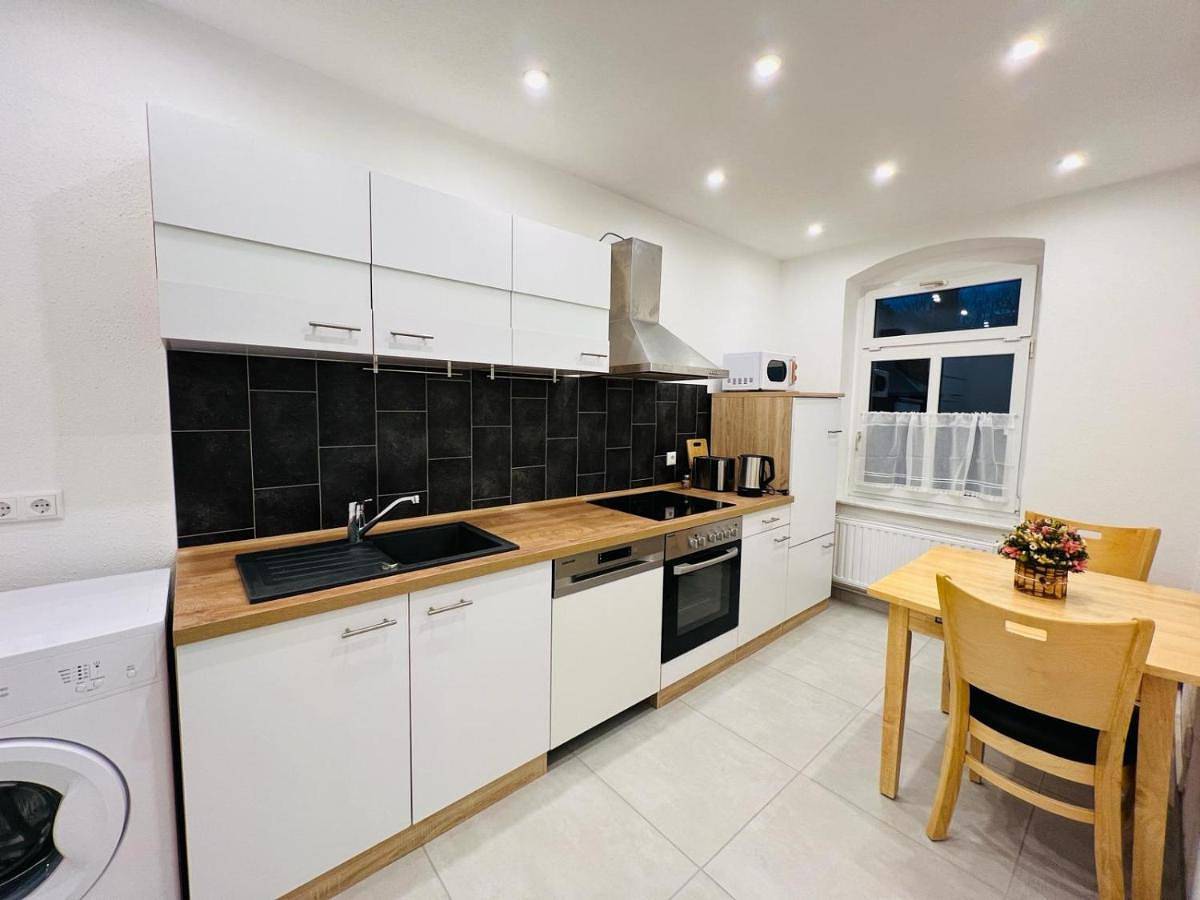 Ganze Wohnung, Twenty Five Apartment bei Dresden - free Parking, Netflix & Coffee Machine in Heidenau, Osterzgebirge