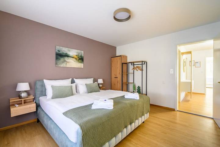 Ganze Wohnung, Marllon Suites – St. Alban Apartments – Comfort+ Suite in Basel, Region Basel RDK