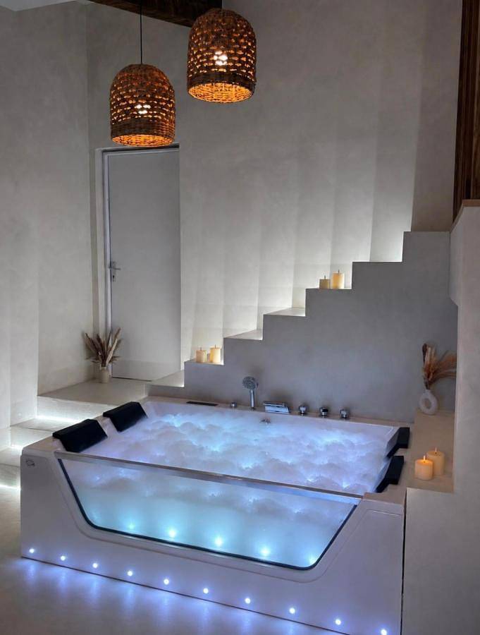 Holiday apartment for 2 people, with terrace and hot tub - 1