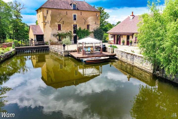 Maison d’hôte pour 2 personnes, avec Terrasse ainsi que Jardin et Vue sur le lac