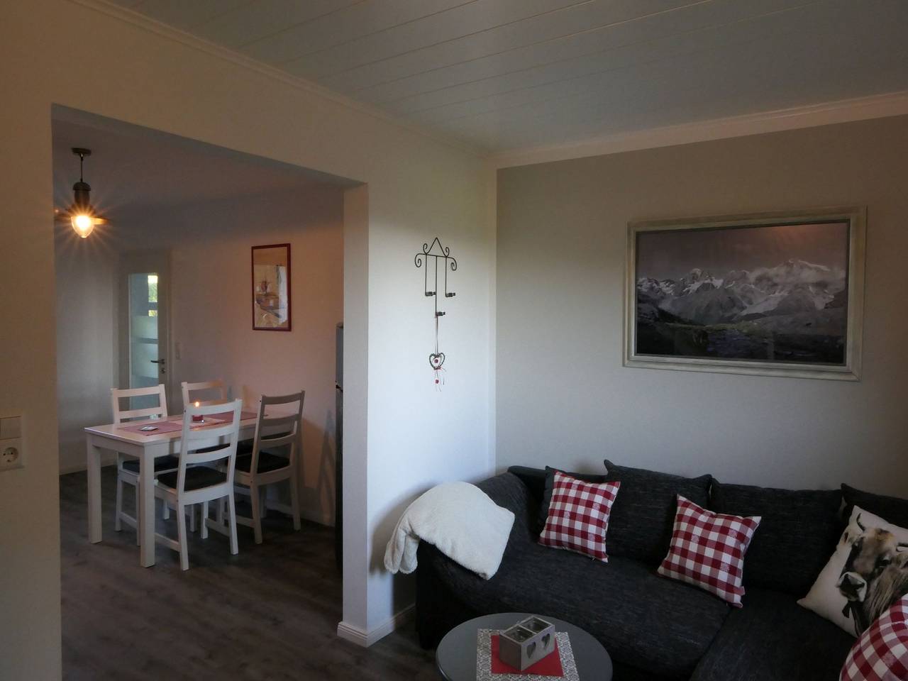 Ganze Wohnung, Ferienwohnung "Sunnenviul", traumhafte Auszeit im Grünen - mit Terrasse & herrlichem Ausblick in Lennestadt, Sauerland