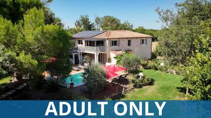 Chambre d’hôte pour 2 personnes, avec jacuzzi ainsi que jardin et piscine dans l' Hérault