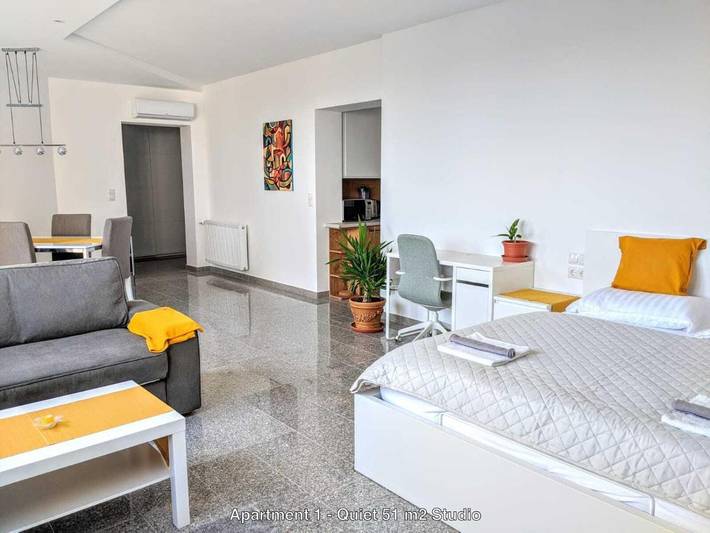 Ferienwohnung für 2 Personen, mit Balkon und Ausblick in Bratislava
