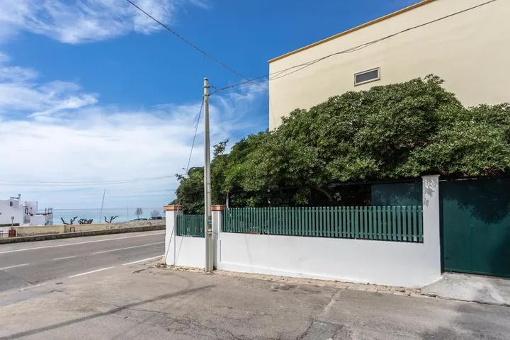 Casa vacanza per 6 persone, con panorama e giardino, con animali domestici - 1