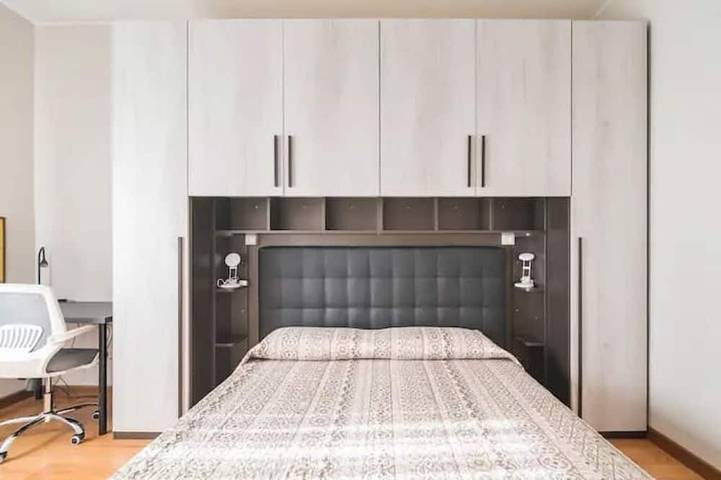 Entire apartment, Como 101, Downtown in Como, Lake Como