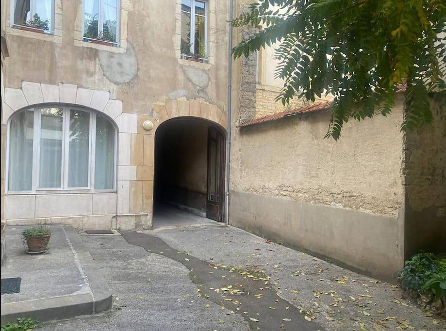 Appartement entier, One-Bedroom Apartment in Dijon, Région de Dijon
