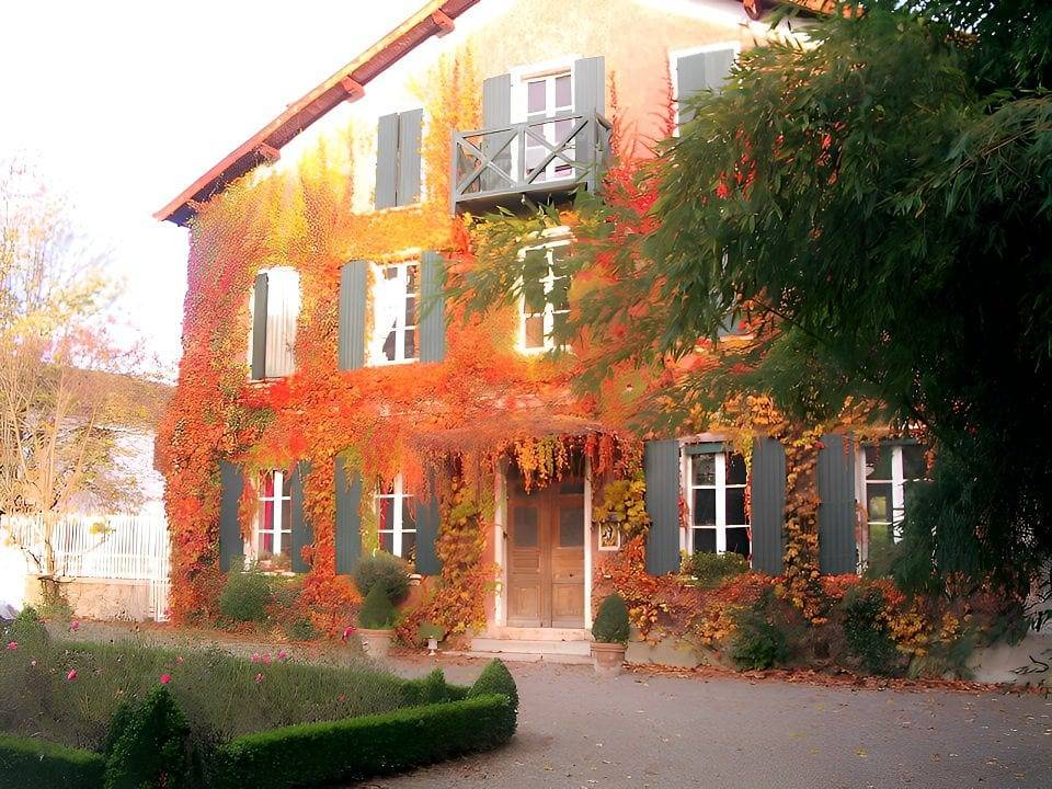 La Roseraie - Chambre baldaquin in Saint-Sever, Landes