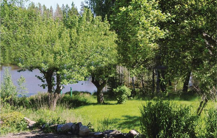 Ferienhaus für 8 Personen, mit Garten und Sauna sowie Seeblick und Terrasse in Södermanland - 4