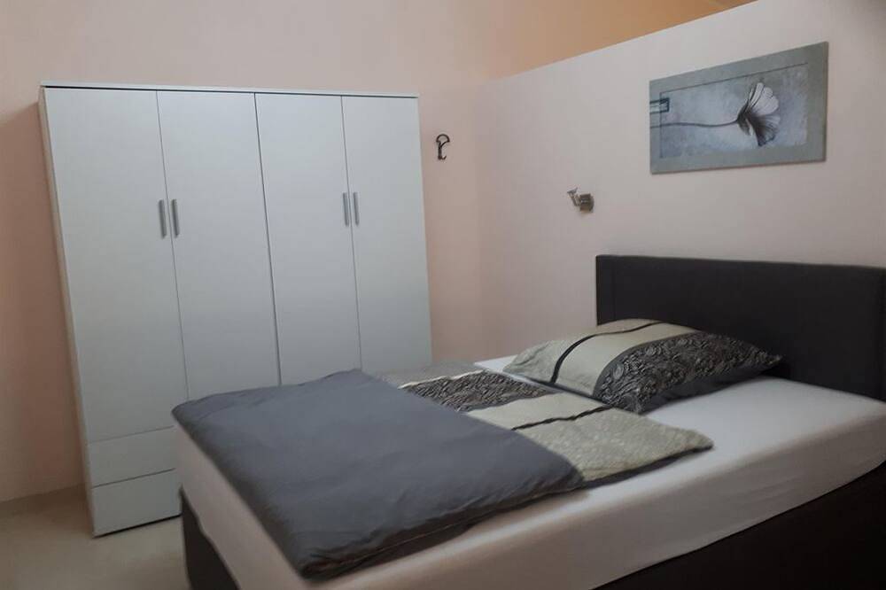 Ganze Wohnung, Ferienappartments Felia Glücksklee - Appartement 4, Erdgeschoß, Terrasse in Bad Sobernheim, Landkreis Bad Kreuznach