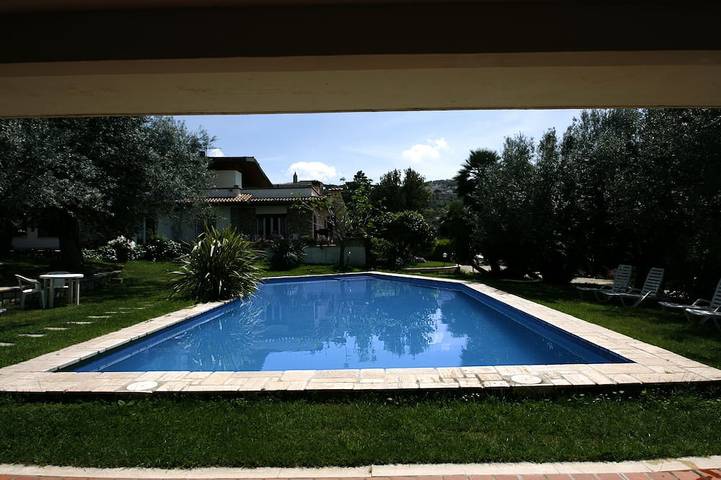 Villa für 5 Personen, mit Whirlpool und Balkon sowie Garten - 1