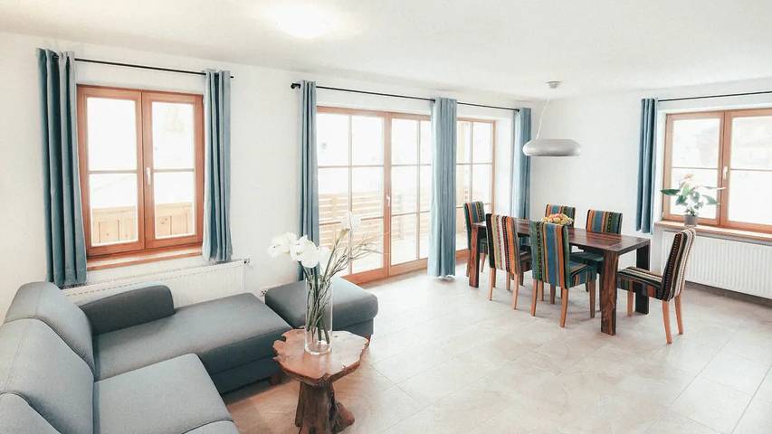 Ferienwohnung für 5 Personen, mit Garten, mit Haustier bei Neuschwanstein