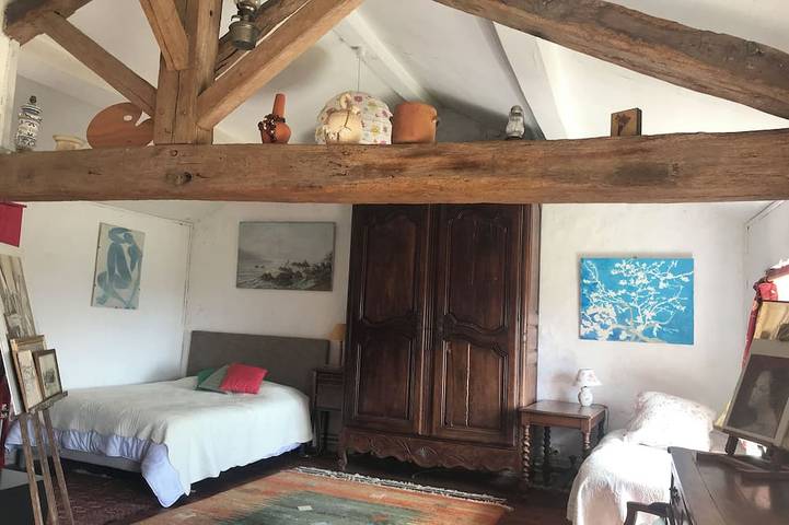 Location de vacances pour 11 personnes, avec jardin et terrasse à Queaux - 4