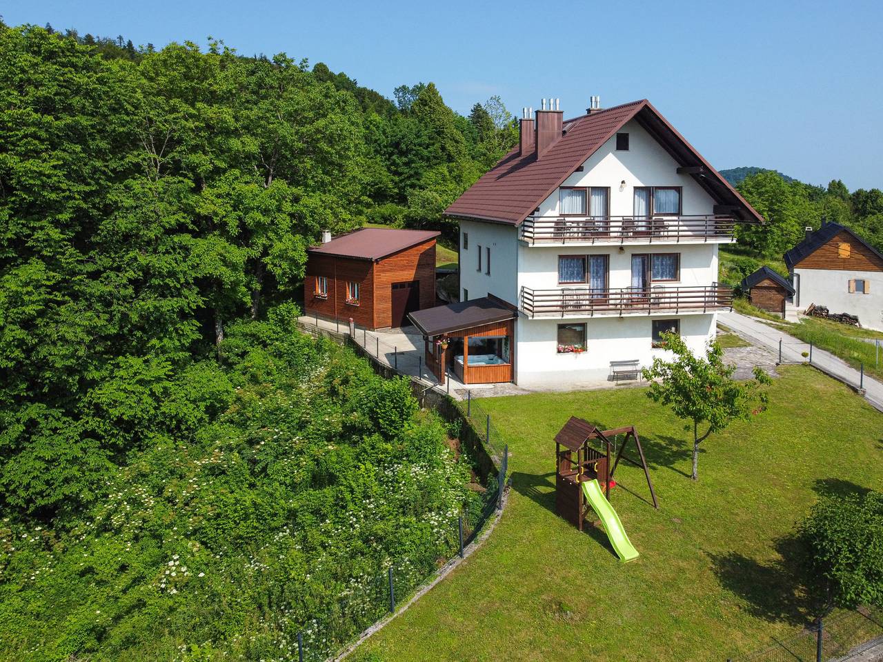 Maklen in Delnice, Primorje-Gorski Kotar