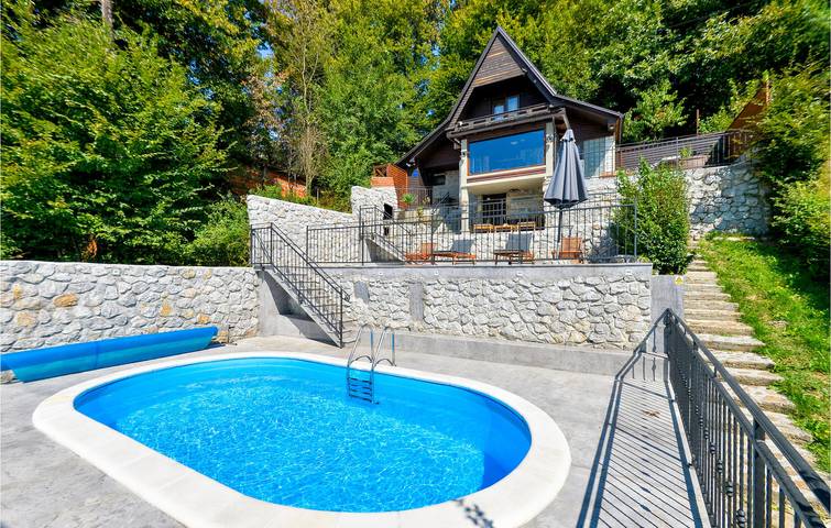Charmante 76 m² große Wohnung mit Pool und Terrasse, nur wenige Schritte vom Fluss Dobra entfernt in Karlovac, Karlovac und Umgebung