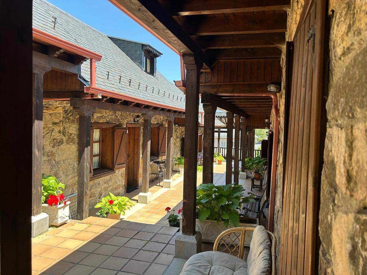 Alojamientos Rurales El Fontano in Galende, Lago de Sanabria