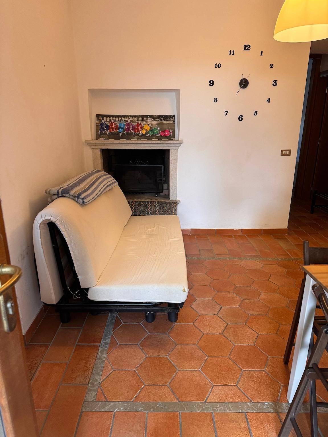 Ganze Wohnung, Ferienwohnung 'Torbole Lake View Retreat' mit Seeblick, privatem Garten & Wlan in Torbole, Nago-Torbole