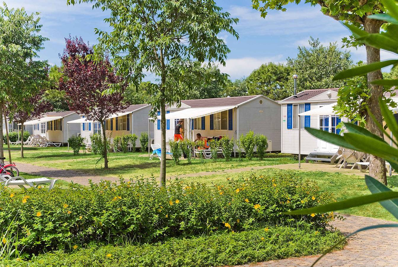 Casa vacacional con aire acondicionado, terraza y piscina  in Peschiera del Garda, Montañas Garda