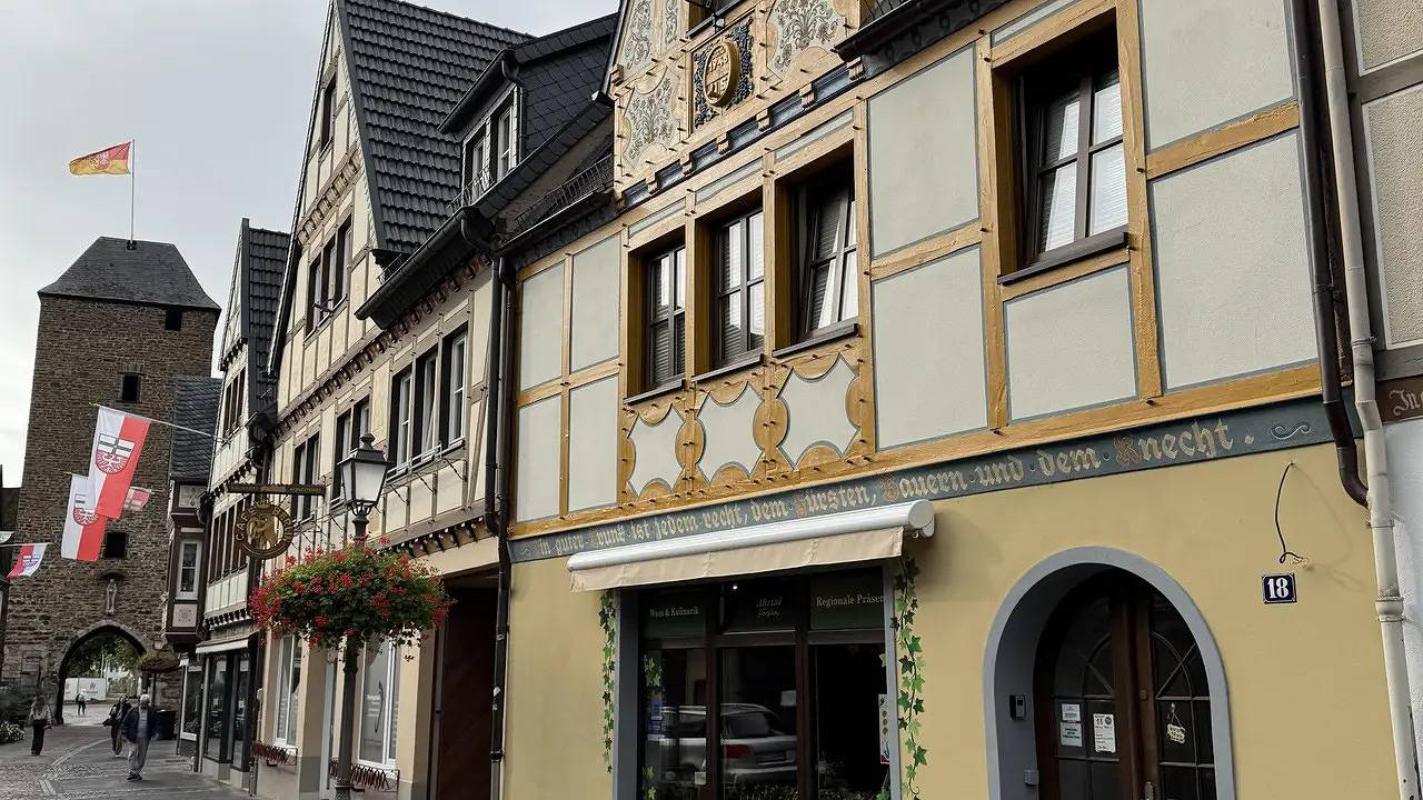 Ganze Ferienwohnung, Ferienwohnung für 6 Personen (120 m²) in Stadt Bad Neuenahr-Ahrweiler in Ahrweiler, Bad Neuenahr