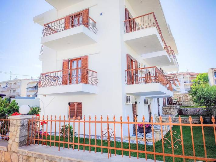 Ferienwohnung für 2 Personen, mit Garten und Terrasse sowie Ausblick, mit Haustier - 1