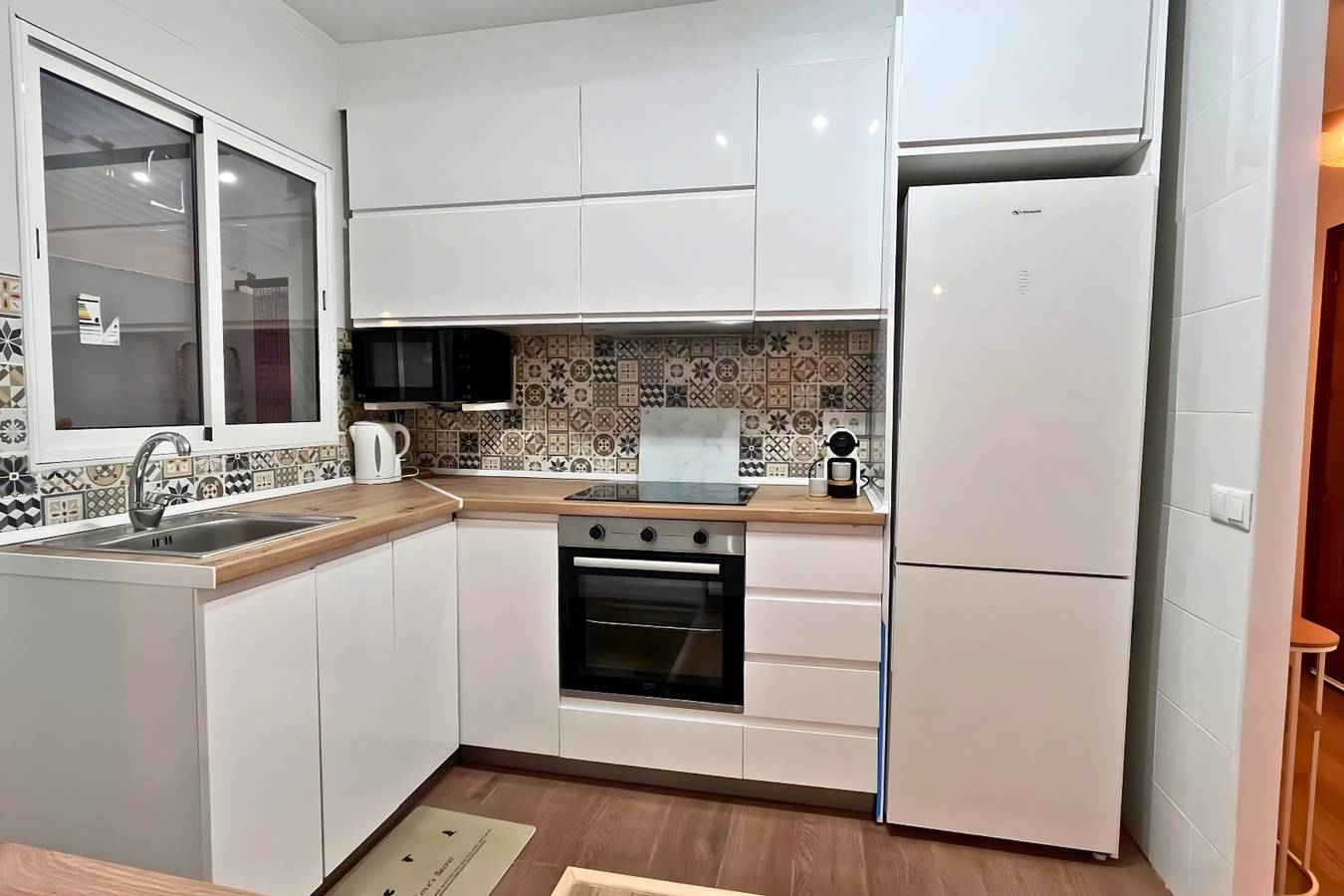 Ganze Wohnung, Ferienwohnung für 5 Personen mit Terrasse in Torrevieja Centre, Torrevieja