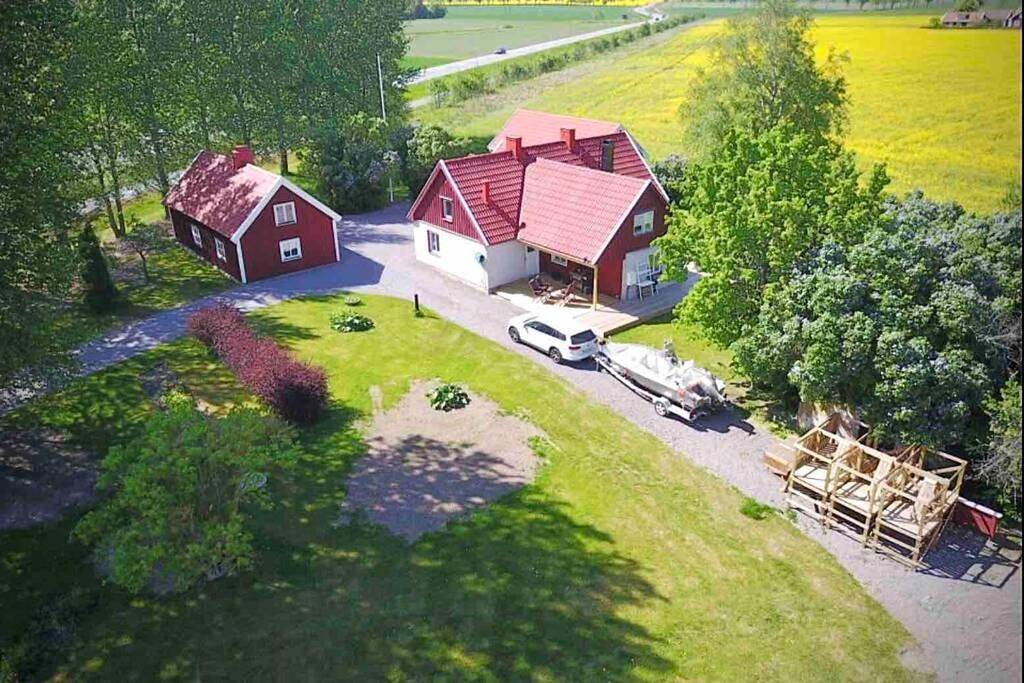 Eget hus med bra läge och toppstandard in Kaga, Linköping