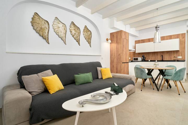 Apartamento entero, Apartamento 'Portichuelo Majuelo' con Wi-Fi y aire acondicionado in Playa San Cristobal, Almuñecar