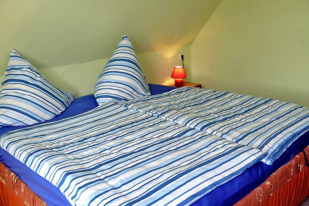 Ganze Wohnung, Ferienwohnung - Ferienhaus & Ferienwohnung Zur Sonne in Freest, Vorpommern