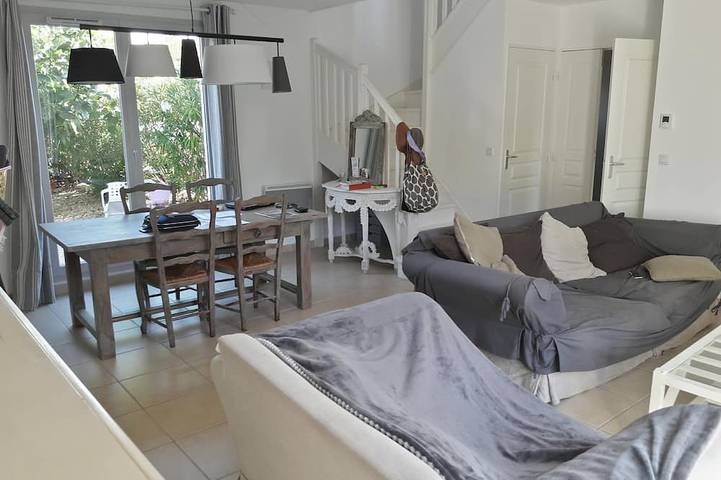 Bastide mit Schwimmbad in privater Residenz am Fuße der Alpilles in Saint-Rémy-de-Provence, Arles und Umgebung
