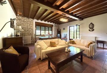Gîte pour 8 Personnes dans Lay-Lamidou, Région d'Oloron-Sainte-Marie, Photo 1