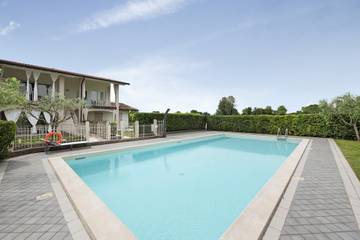 Glamping voor 4 Personen in Manerba del Garda, Garda Bergen, Afbeelding 1
