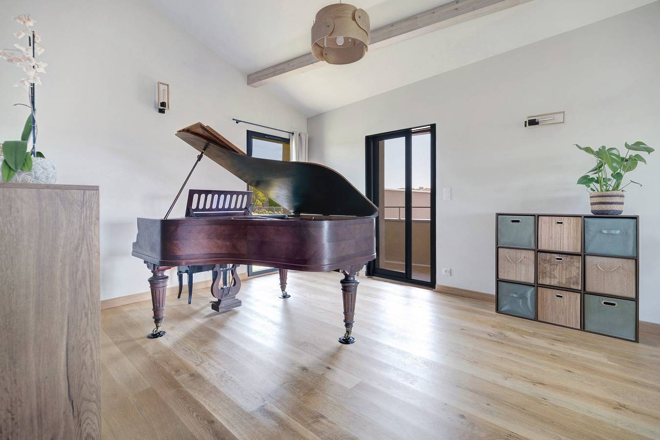 Maison de vacances « Le Logis Des Abeilles » avec vue sur la montagne, terrasse privée et Wi-Fi in Lapenne, Ariège