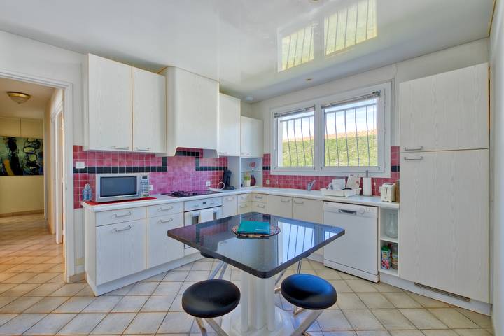 Location de vacances pour 6 personnes, avec jardin et terrasse à Le Château-d'Oléron - 3