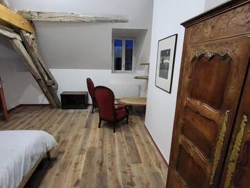 Cottage pour 2 personnes, avec jardin ainsi que terrasse et vue à Escolives-Sainte-Camille